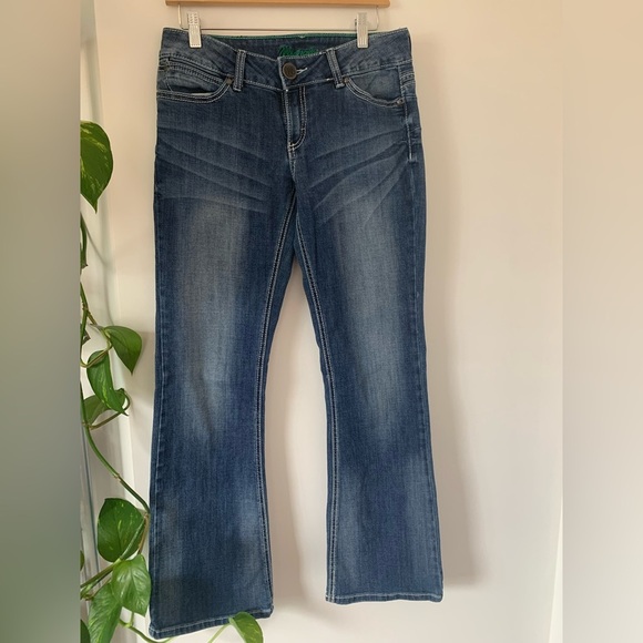 Wrangler Women's Flare Jeans in Deep Blue - Picture 1 of 5